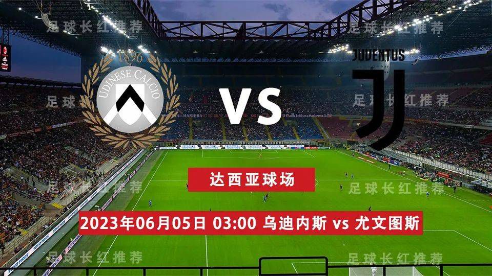 奥斯梅恩上赛季与那不勒斯一起赢得了意甲联赛冠军，这是那不勒斯时隔33年再度加冕，奥斯梅恩本人也获得了意甲金靴。